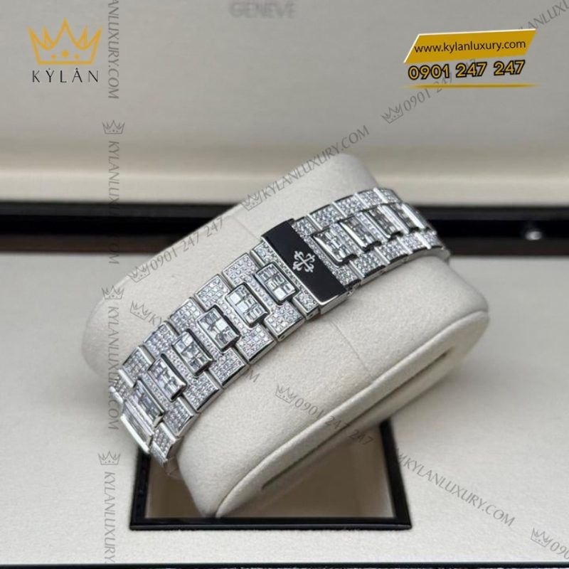 Đồng hồ Patek Philippe Nautilus kim cương 5719/10G-010