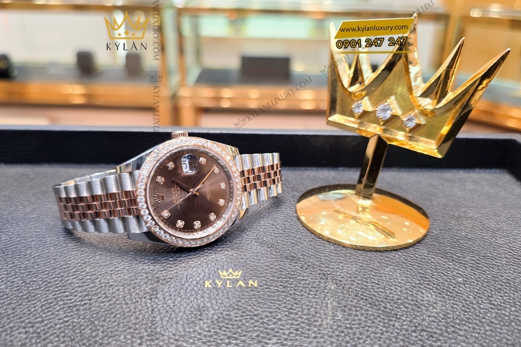 Kỳ Lân Luxury dong ho rolex datejust 41 126331 custom kim cuong 10 1 Đồng hồ Rolex Datejust 41 mặt chocolate custom vành kim cương 126331