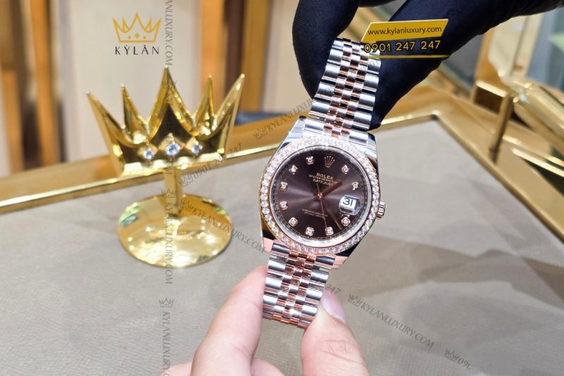 Đồng hồ Rolex Datejust 41 mặt chocolate custom vành kim cương 126331