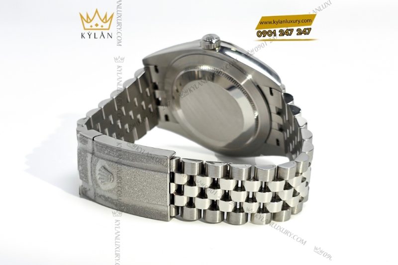 Đồng hồ Rolex Datejust 41 126334-0016 mặt xanh navy cọc số kim cương