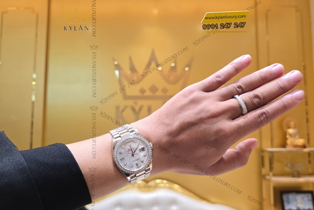 Kỳ Lân Luxury dong ho rolex day date 128349rbr mat kham trai 14 Đồng hồ Rolex Day Date 36 mặt xà cừ vành kim cương 128349RBR-0004