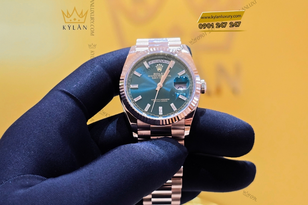 Kỳ Lân Luxury dong ho rolex day date 36 128235 0085 mat so xanh luc lam 15 Đồng hồ Rolex Day Date 36 xanh lục lam 128235-0085