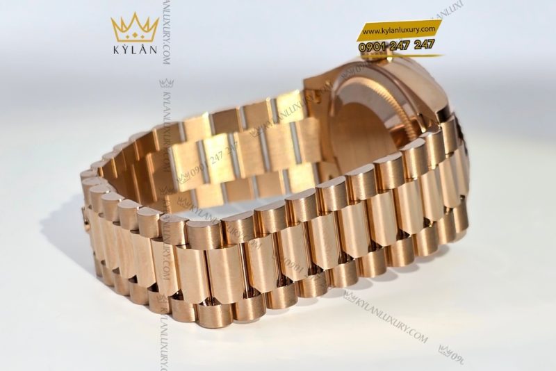 Đồng hồ Rolex Day Date 36 xanh lục lam 128235-0085