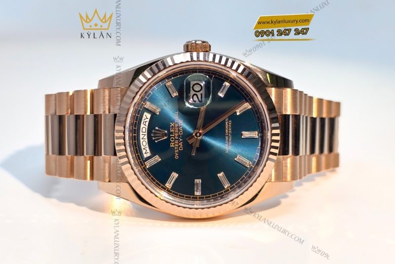 Đồng hồ Rolex Day Date 36 xanh lục lam 128235-0085