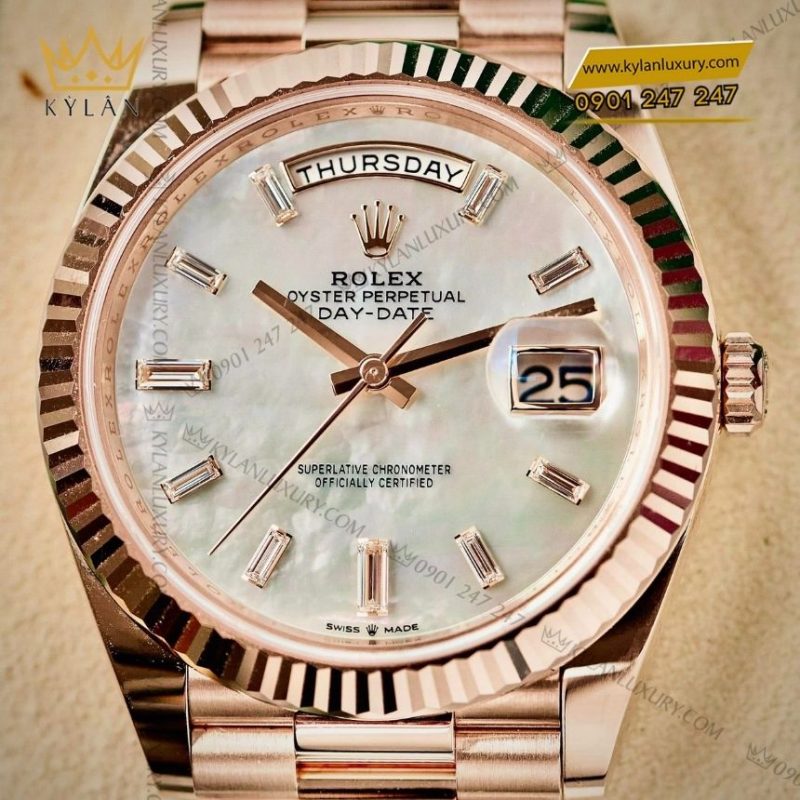 Đồng hồ Rolex Day-Date 40 228235-0056 Mother Of Pearl mặt khảm trai