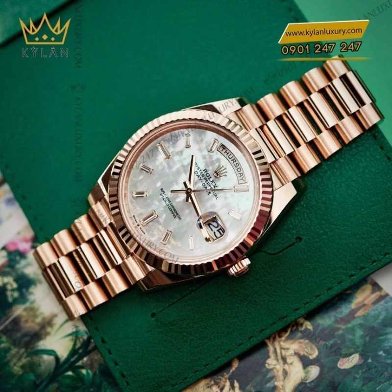 Đồng hồ Rolex Day-Date 40 228235-0056 Mother Of Pearl mặt khảm trai