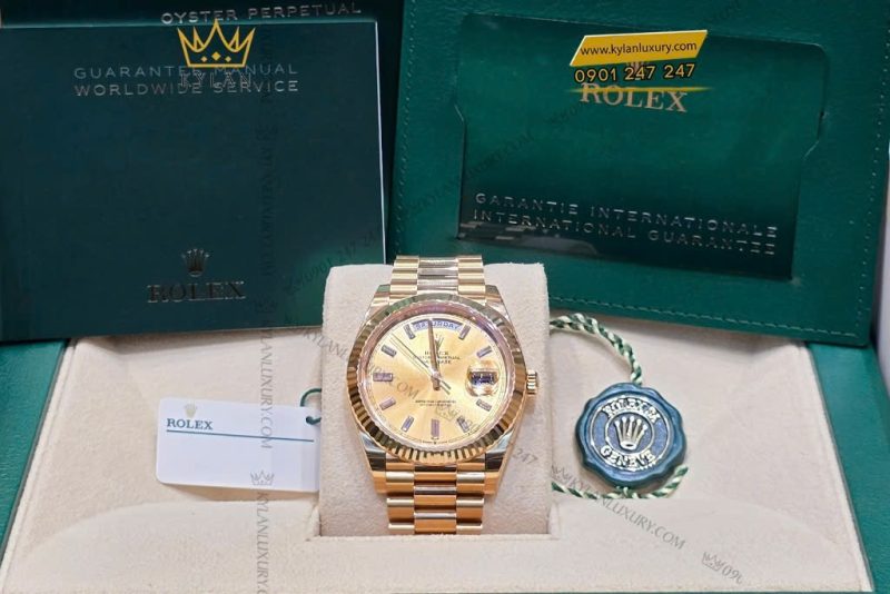 Đồng hồ Rolex Day-Date 40 228238-0005 mặt champagne nạm kim cương