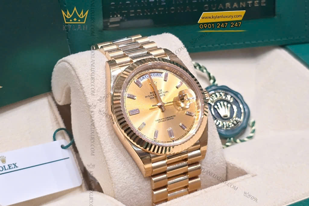 Kỳ Lân Luxury dong ho rolex day date 40 228238 mat so vang 8 Đồng hồ Rolex Day-Date 40 228238-0005 mặt champagne nạm kim cương