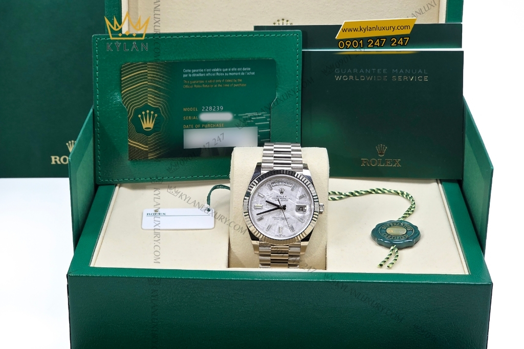 Kỳ Lân Luxury dong ho rolex day date 40 228239 0055 mat so da thien thach 13 1 Đồng hồ Rolex Day Date 40 mặt số thiên thạch 228239-0055