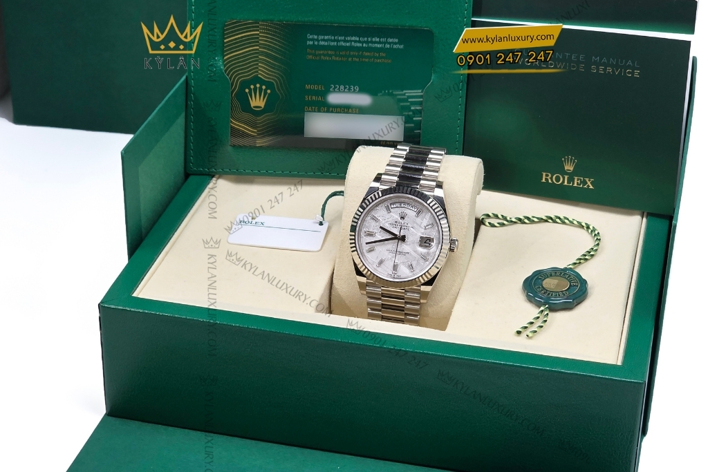 Kỳ Lân Luxury dong ho rolex day date 40 228239 0055 mat so da thien thach 14 1 Đồng hồ Rolex Day Date 40 mặt số thiên thạch 228239-0055