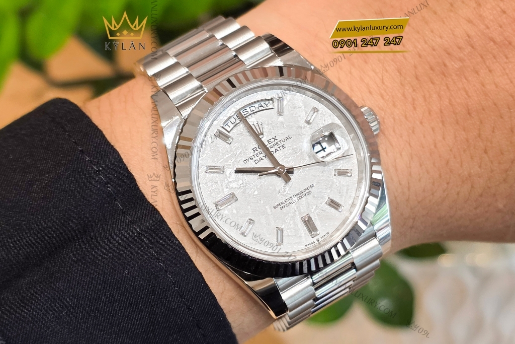 Kỳ Lân Luxury dong ho rolex day date 40 228239 0055 mat so da thien thach 5 1 Đồng hồ Rolex Day Date 40 mặt số thiên thạch 228239-0055