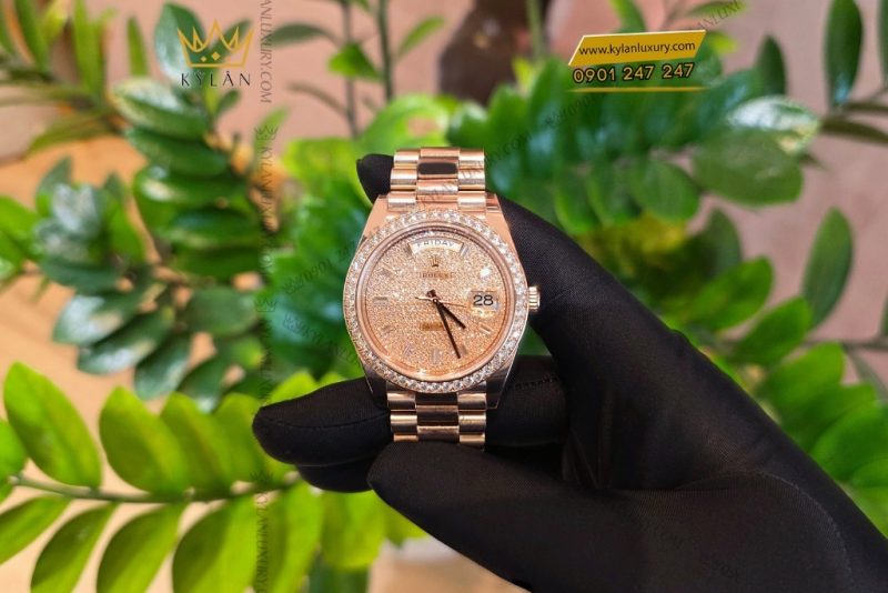 Đồng hồ Rolex Day Date 40 mặt số kim cương 228345RBR-0002