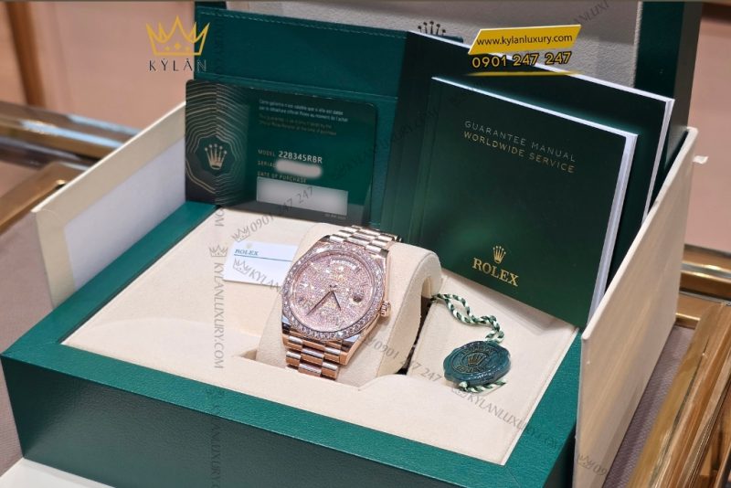 Đồng hồ Rolex Day Date 40 mặt số kim cương 228345RBR-0002