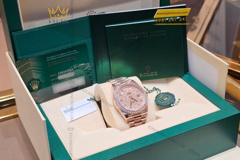 Đồng hồ Rolex Day Date 40 mặt số kim cương 228345RBR-0002