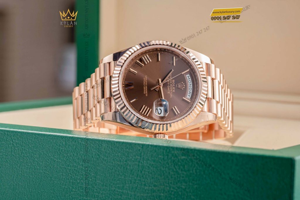 Kỳ Lân Luxury dong ho rolex day date 40mm rose gold 228235 0002 6 Đồng hồ Rolex Day Date 40 chocolate cọc La Mã 228235-0002