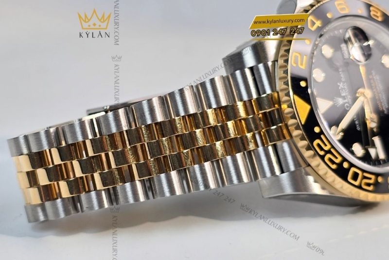 Đồng hồ Rolex GMT-Master II 126713GRNR-0001 mặt số đen