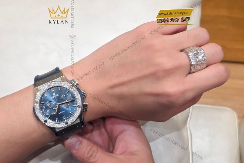 Đồng hồ Hublot Classic Fusion Titanium Blue Custom Diamond 42mm