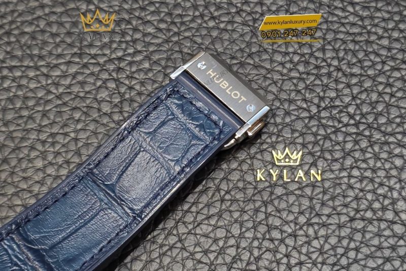 Đồng hồ Hublot Classic Fusion Titanium Blue Custom Diamond 42mm