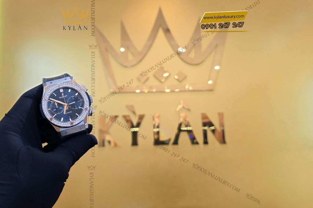 Kỳ Lân Luxury hublot classic fusion blue custom diamond 7 Đồng hồ Hublot Classic Fusion Titanium Blue Custom Diamond 42mm