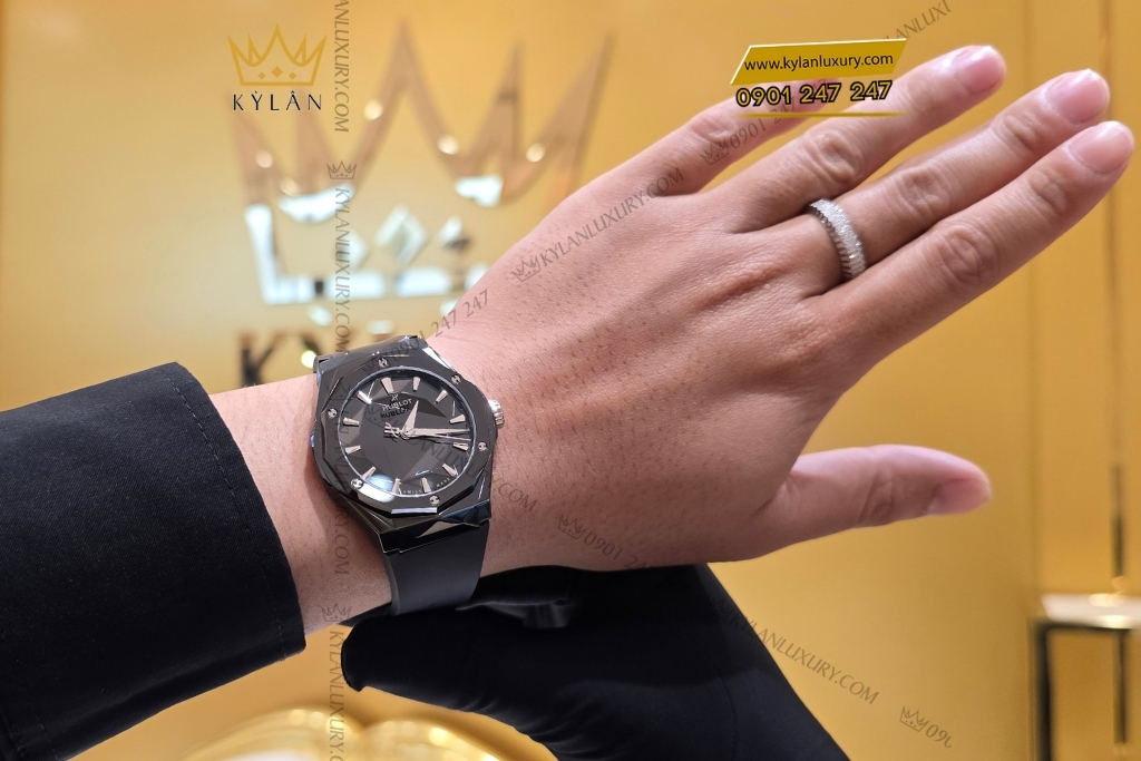Kỳ Lân Luxury hublot classic fusion orlinski black magic 550 cs 1800 rx orl21 2 Đồng hồ Hublot Classic Fusion Orlinski Black Magic 40mm
