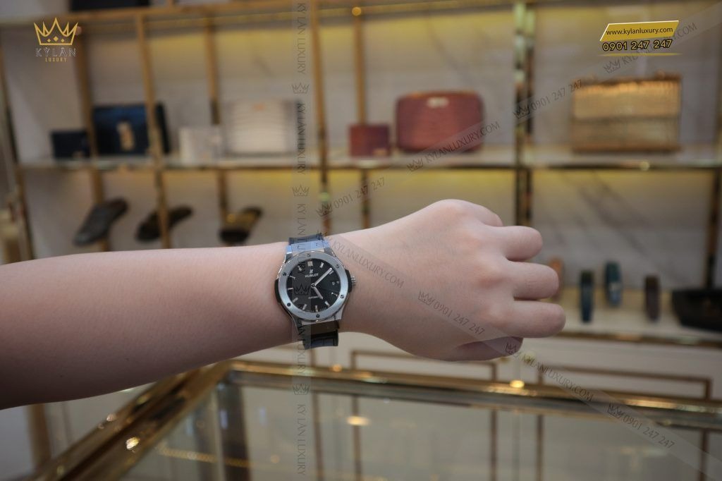 Kỳ Lân Luxury img 0588 1024x682 1 ĐỒNG HỒ HUBLOT CLASSIC FUSION TITANIUM 38 565.NX.1171.LR