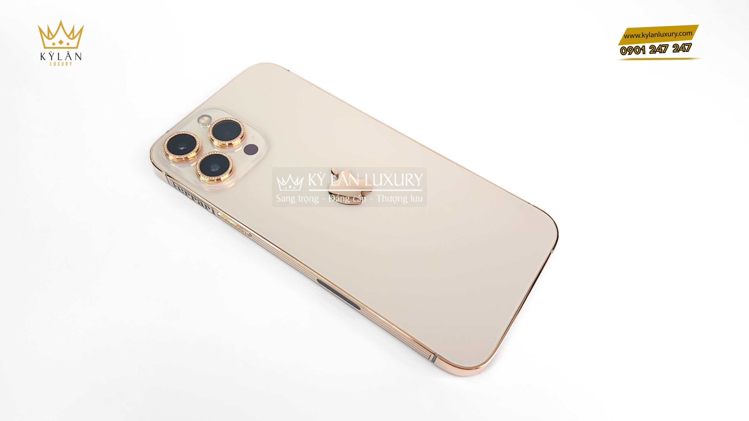 Kỳ Lân Luxury iphone 14 pro max vang nguyen khoi ferrari 8 scaled iPhone 14 Pro Max vàng nguyên khối ferrari