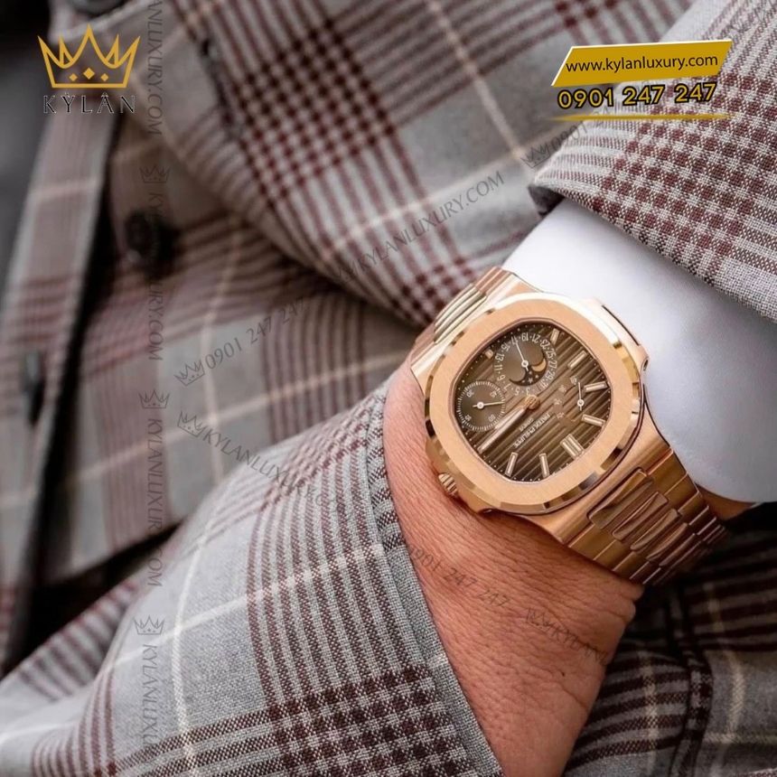 Kỳ Lân Luxury patek philippe nautilus mat nau 5712 1r 001 8 Đồng hồ Patek Philippe Nautilus vàng hồng mặt số nâu 5712/1R-001