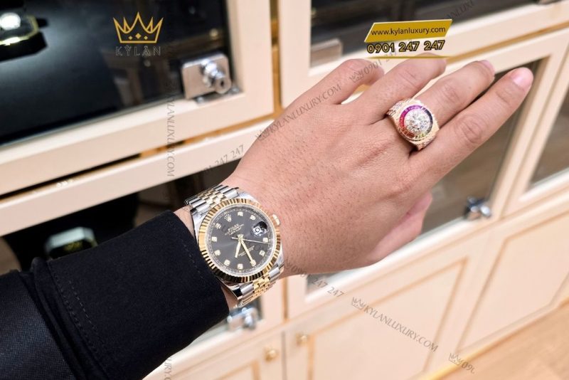 Đồng hồ Rolex Datejust 41 126333-0006 mặt số đen, cọc số kim cương