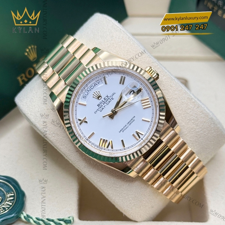 Kỳ Lân Luxury rolex day date 36 mat trang la ma 128238 0113 2 Đồng hồ Rolex Day Date 36 mặt trắng cọc La Mã 128238-0113