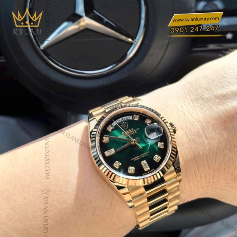 Đồng hồ Rolex Day Date 36 128238-0069 mặt ombré xanh kim cương