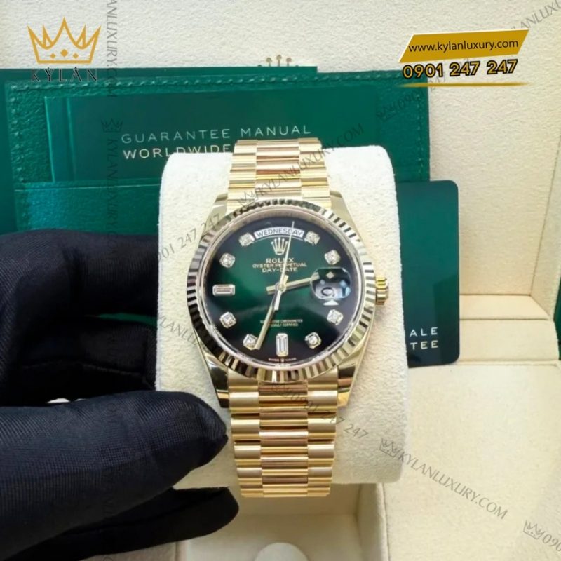 Đồng hồ Rolex Day Date 36 128238-0069 mặt ombré xanh kim cương