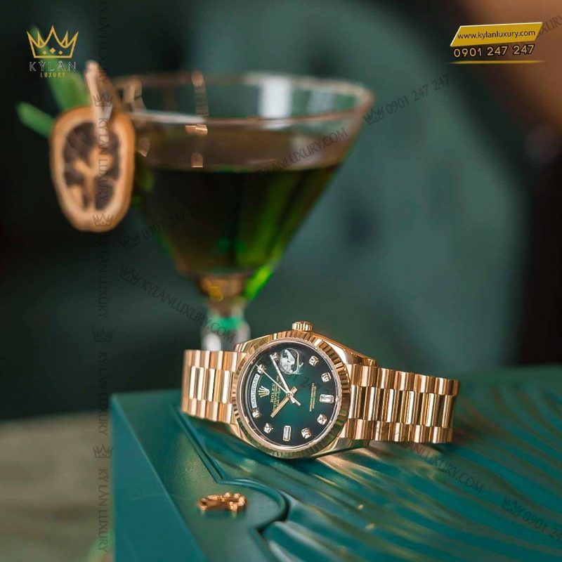 Đồng hồ Rolex Day Date 36 128238-0069 mặt ombré xanh kim cương