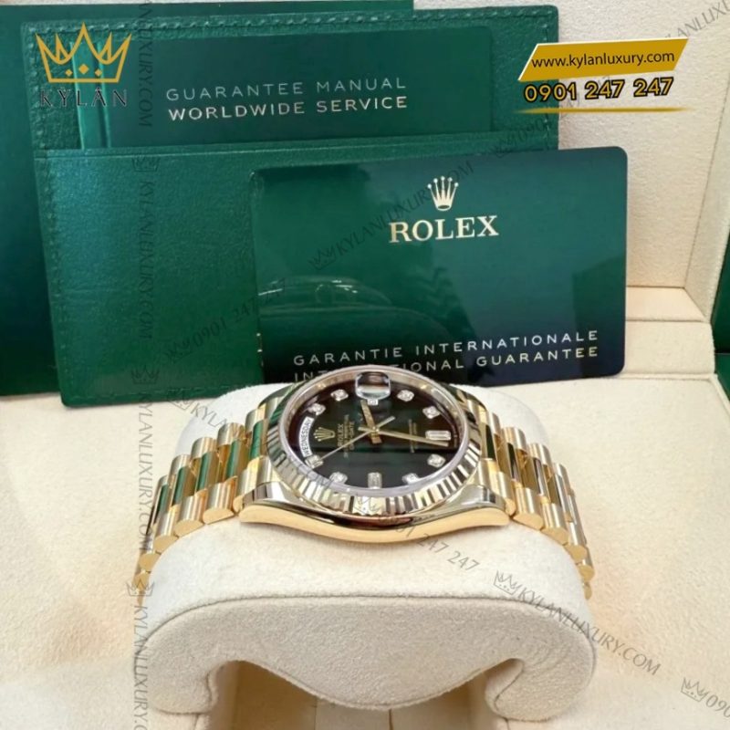 Đồng hồ Rolex Day Date 36 128238-0069 mặt ombré xanh kim cương