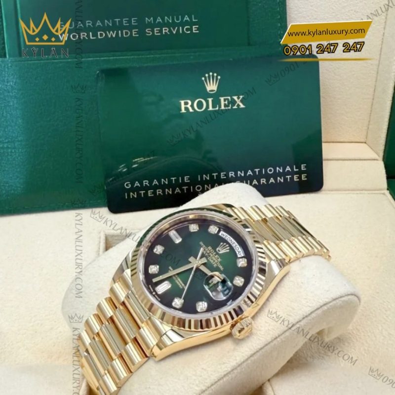 Đồng hồ Rolex Day Date 36 128238-0069 mặt ombré xanh kim cương