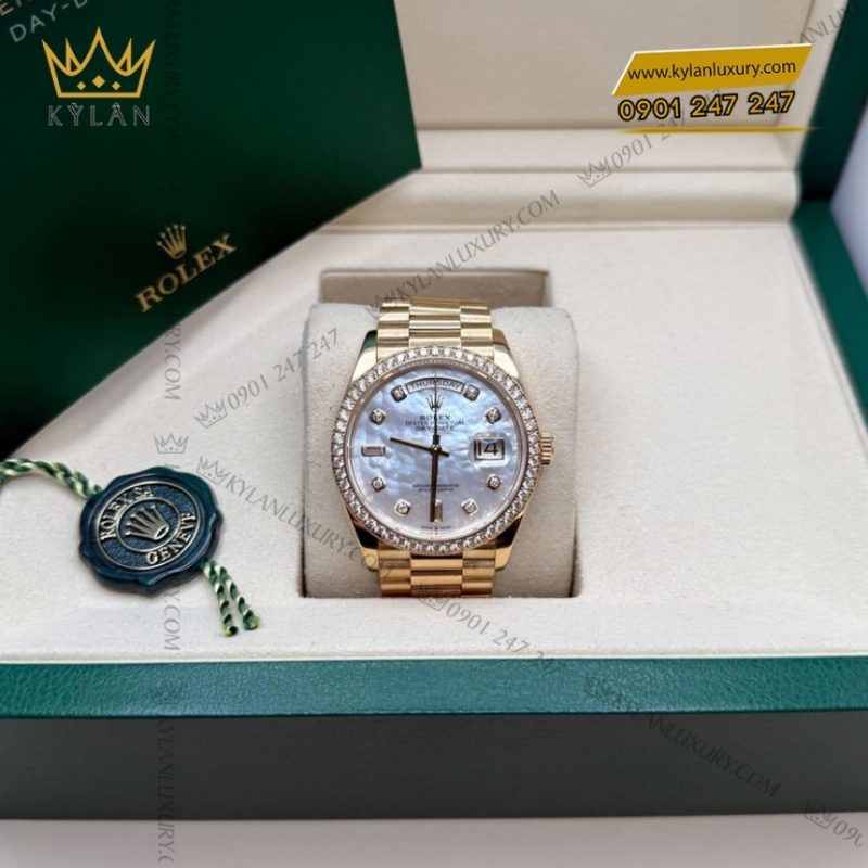 Đồng hồ Rolex Day Date xà cừ vành kim 128348RBR-0017