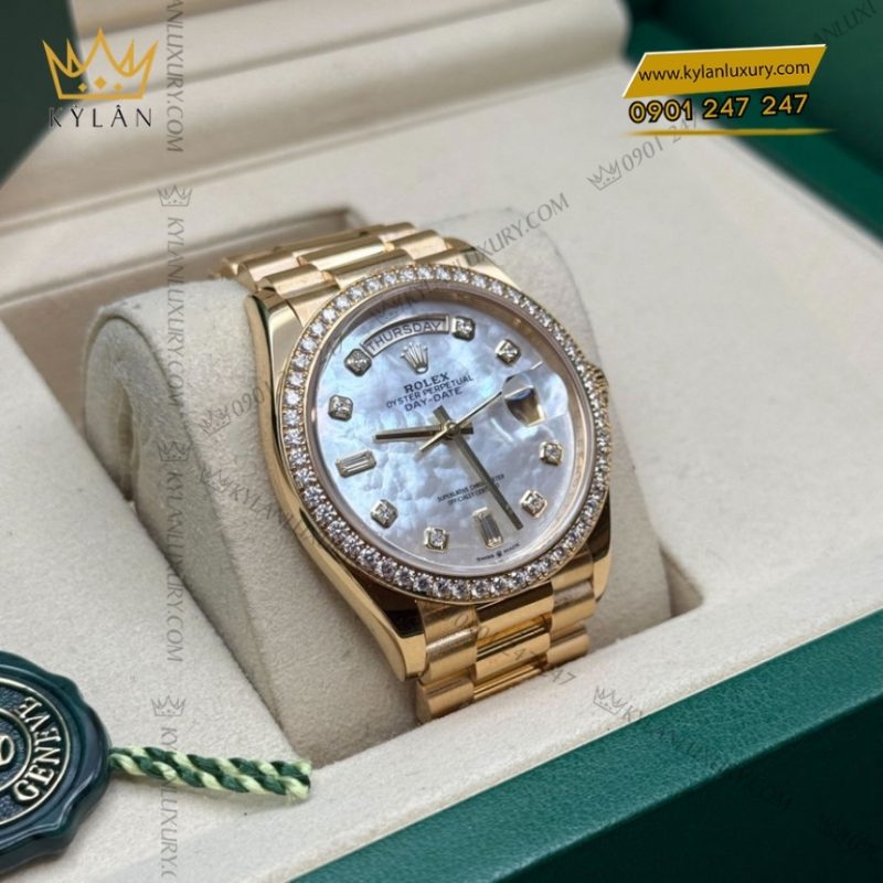 Đồng hồ Rolex Day Date xà cừ vành kim 128348RBR-0017