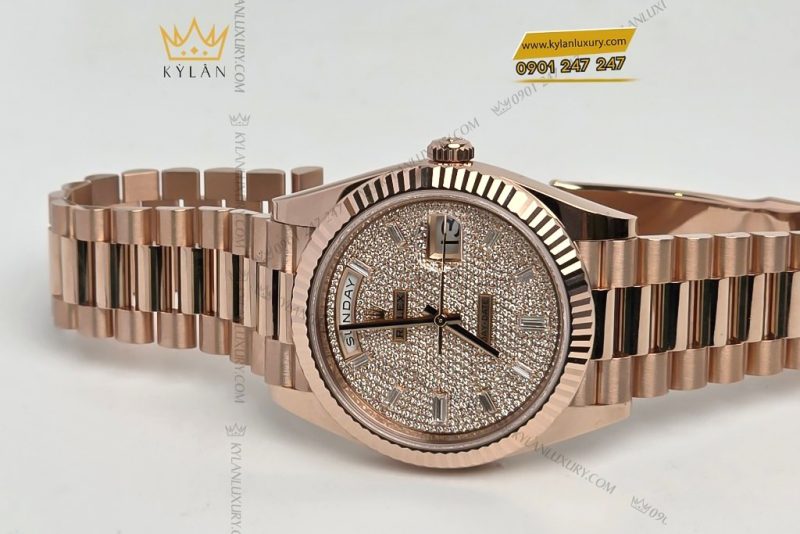 Đồng hồ Rolex Day-Date 40 mặt full kim cương 228235-0036