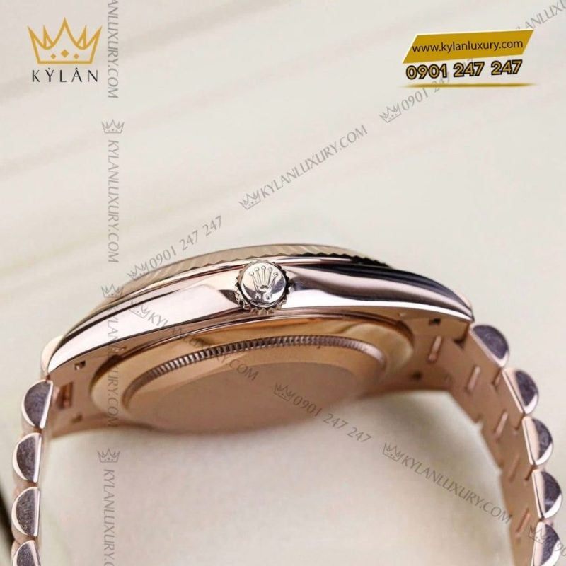 Đồng hồ Rolex Day-Date 40 228235-0025 vàng Everose, mặt số xanh Olive