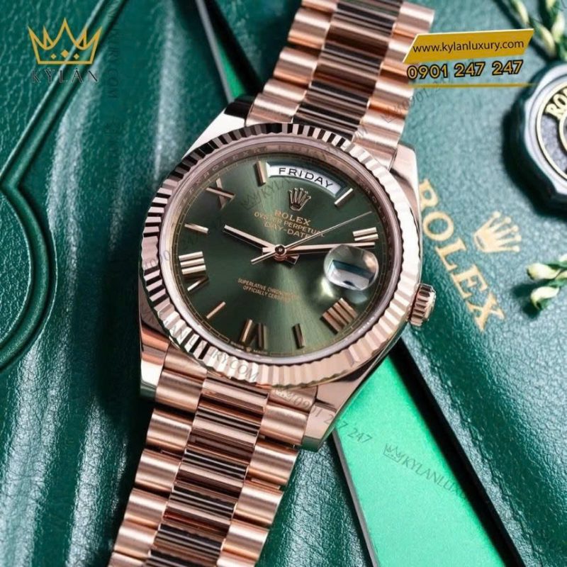 Đồng hồ Rolex Day-Date 40 228235-0025 vàng Everose, mặt số xanh Olive