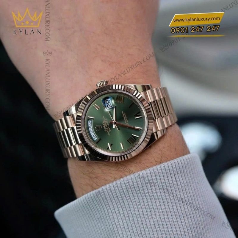 Đồng hồ Rolex Day-Date 40 228235-0025 vàng Everose, mặt số xanh Olive