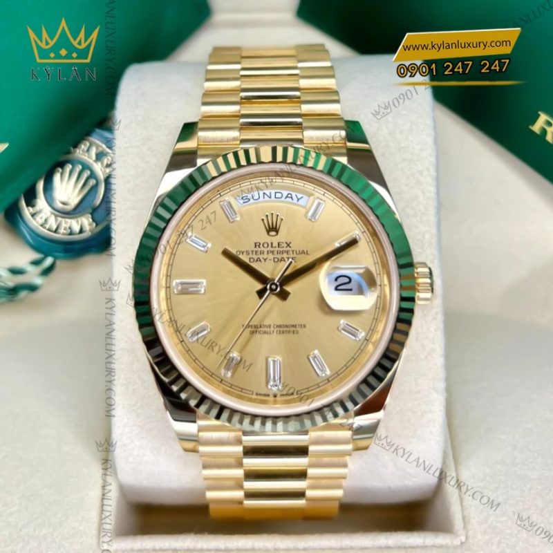 Đồng hồ Rolex Day-Date 40 228238-0005 mặt champagne nạm kim cương