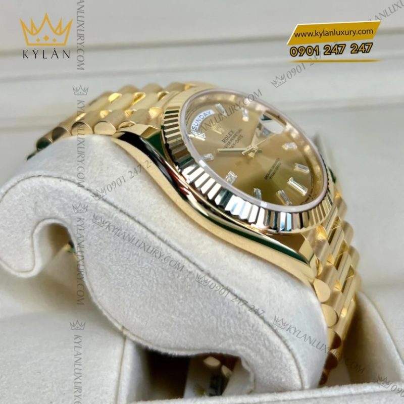 Đồng hồ Rolex Day-Date 40 228238-0005 mặt champagne nạm kim cương