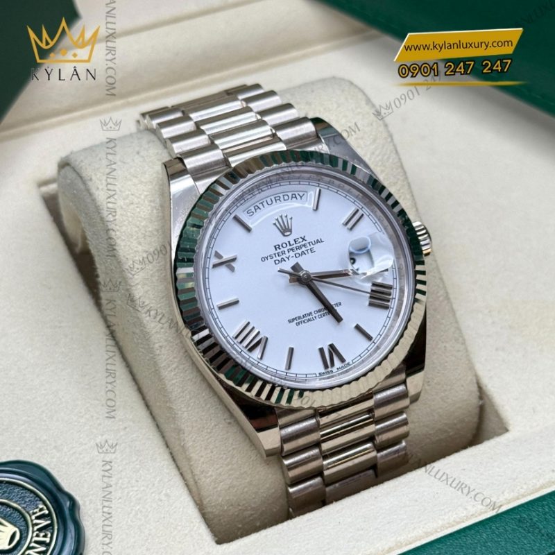Đồng hồ Rolex Day Date 40 mặt trắng cọc La Mã 228239-0046