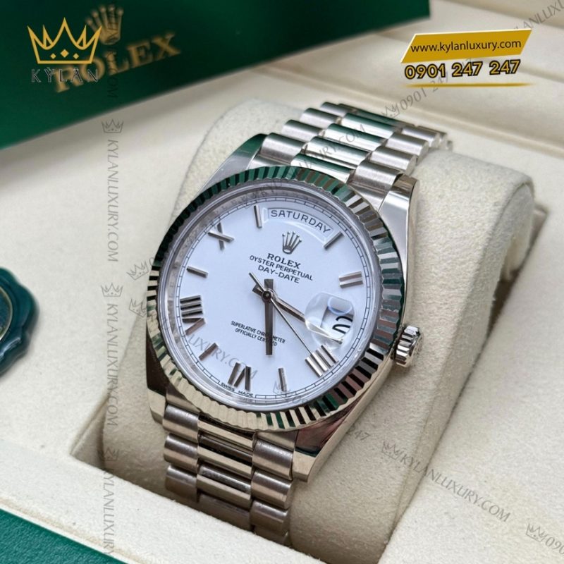 Đồng hồ Rolex Day Date 40 mặt trắng cọc La Mã 228239-0046
