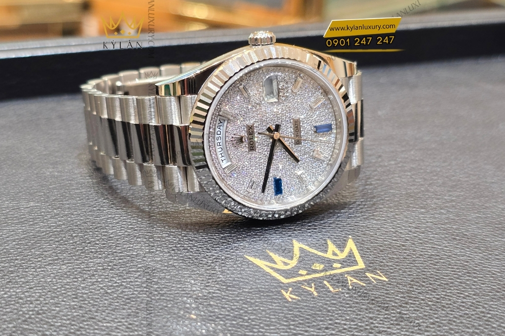 Kỳ Lân Luxury rolex day date 40 228239 0049 mat kim cuong 2 Đồng hồ Rolex Day Date 40 mặt full kim 228239-0049