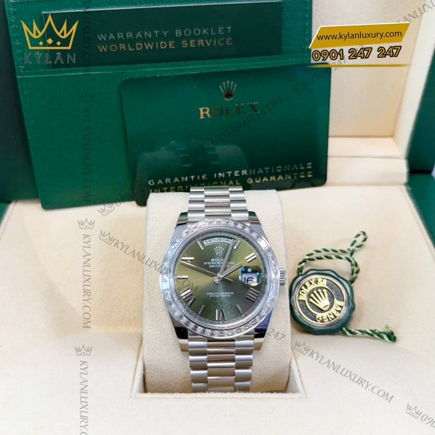 Kỳ Lân Luxury rolex day date 40 bach kim m228396tbr 0020 2 Đồng hồ Rolex Day Date olive vành kim vuông 228396TBR-0020