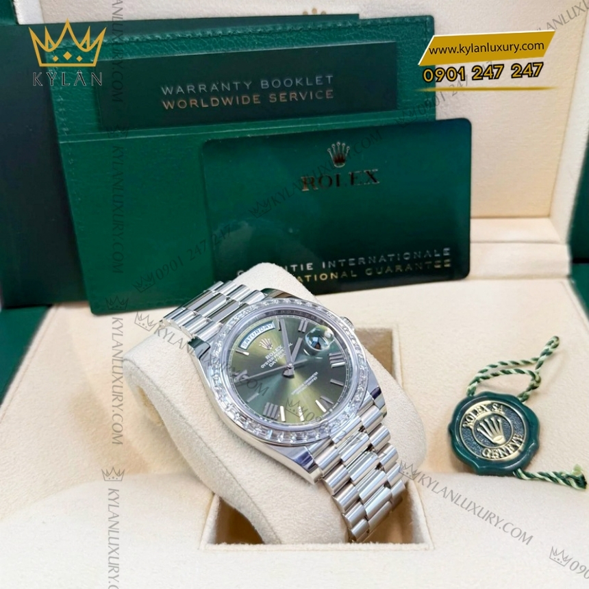 Kỳ Lân Luxury rolex day date 40 bach kim m228396tbr 0020 5 Đồng hồ Rolex Day Date olive vành kim vuông 228396TBR-0020