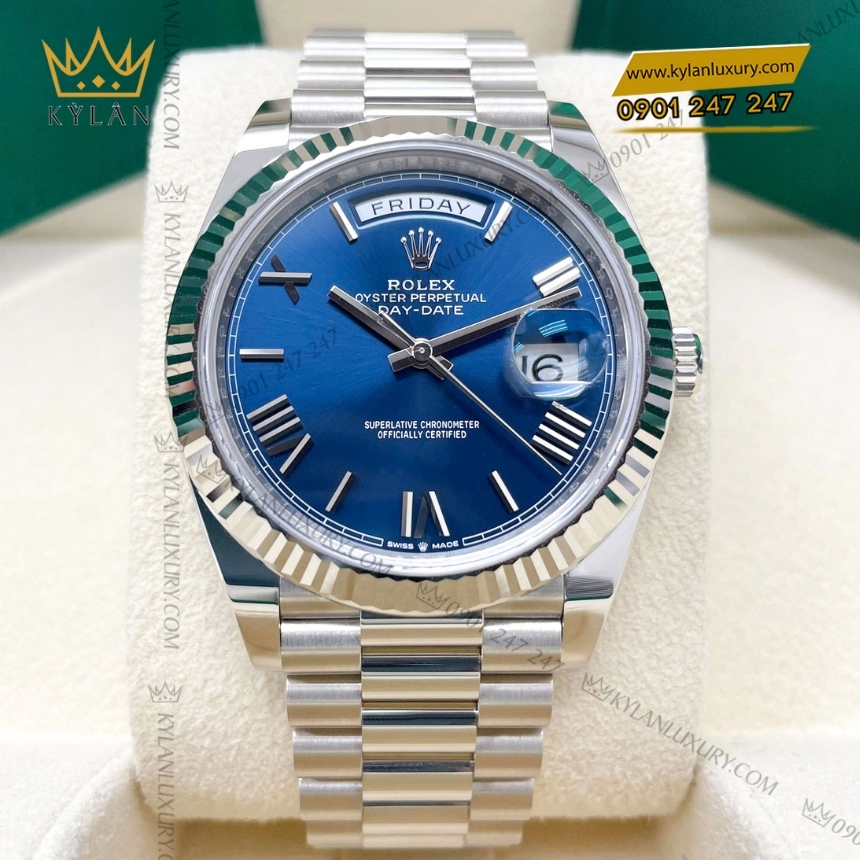 Kỳ Lân Luxury rolex day date 40mm white gold with a bright blue dial 11 Đồng hồ Rolex Day Date 40 mặt xanh cọc La Mã 228238-0007