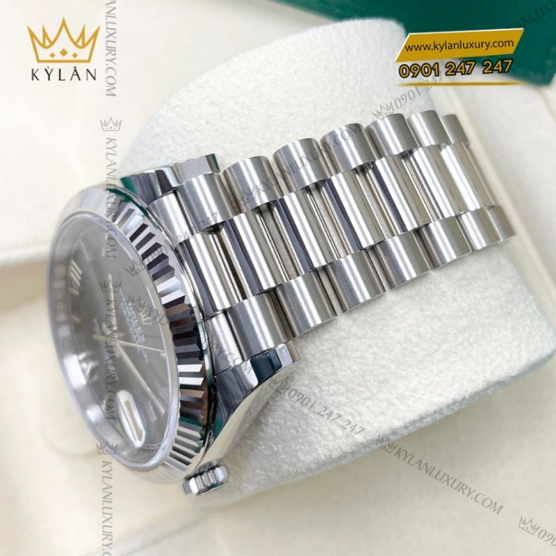 Đồng hồ Rolex Day Date 40 mặt xanh cọc La Mã 228239-0007