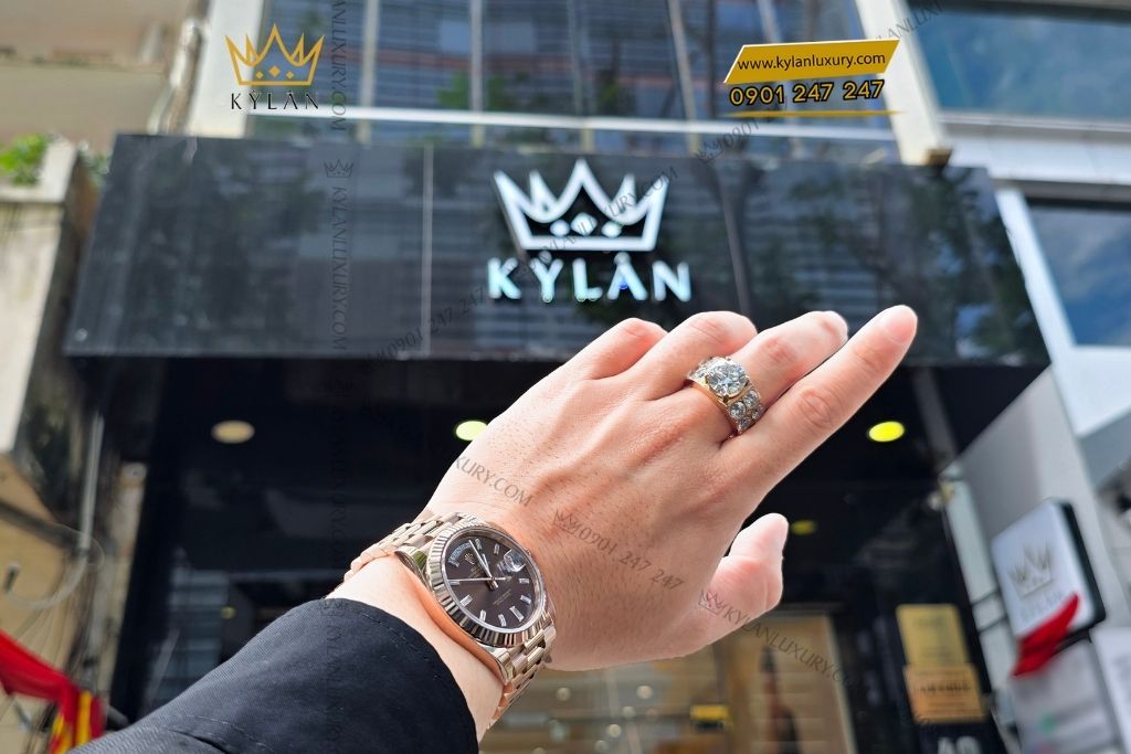 Kỳ Lân Luxury rolex day date m228235 0003 12 Đồng Hồ Rolex Day-Date Chocolate 228235-0003 Rose Gold